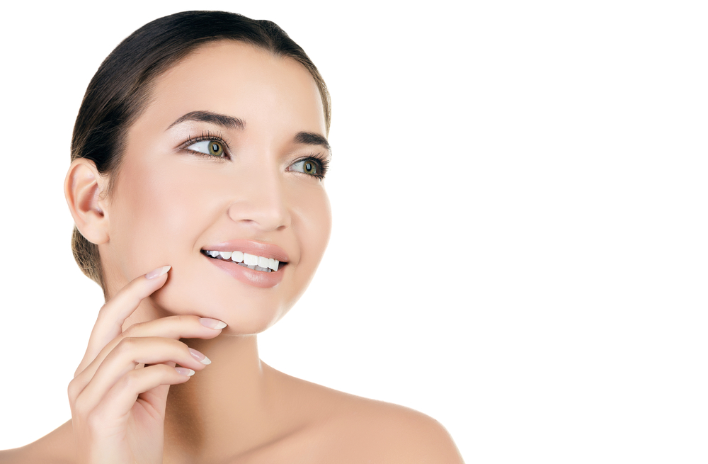 Try Dermaplaning for Deep Exfoliation and Hair Removal 