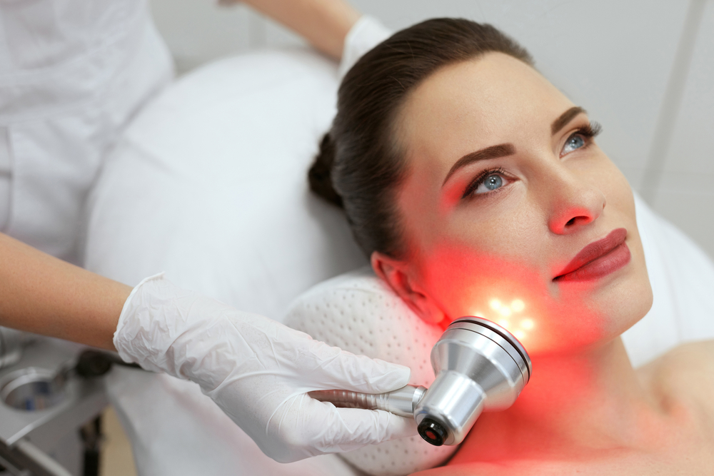 Heal and Rejuvenate Your Skin With LED Light Therapy