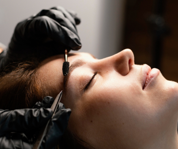 Wake Up Beautiful: The Benefits of Brow and Lash Services at Helen’s Haven